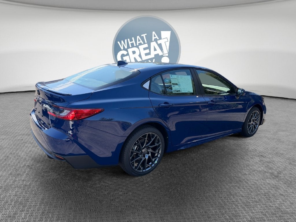 2026 Toyota Camry SE AWD