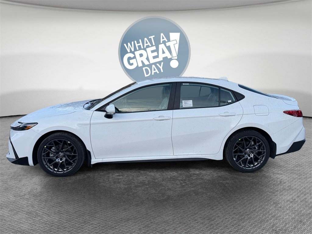 2026 Toyota Camry SE AWD