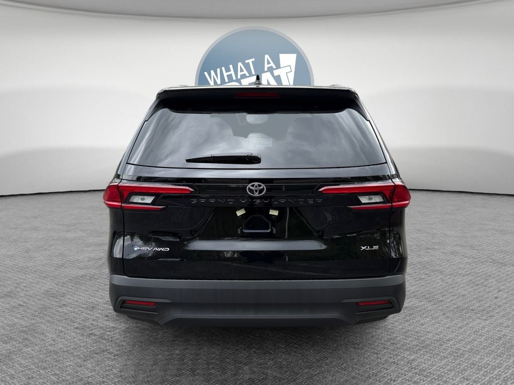 2026 Toyota Grand Highlander Hybrid XLE