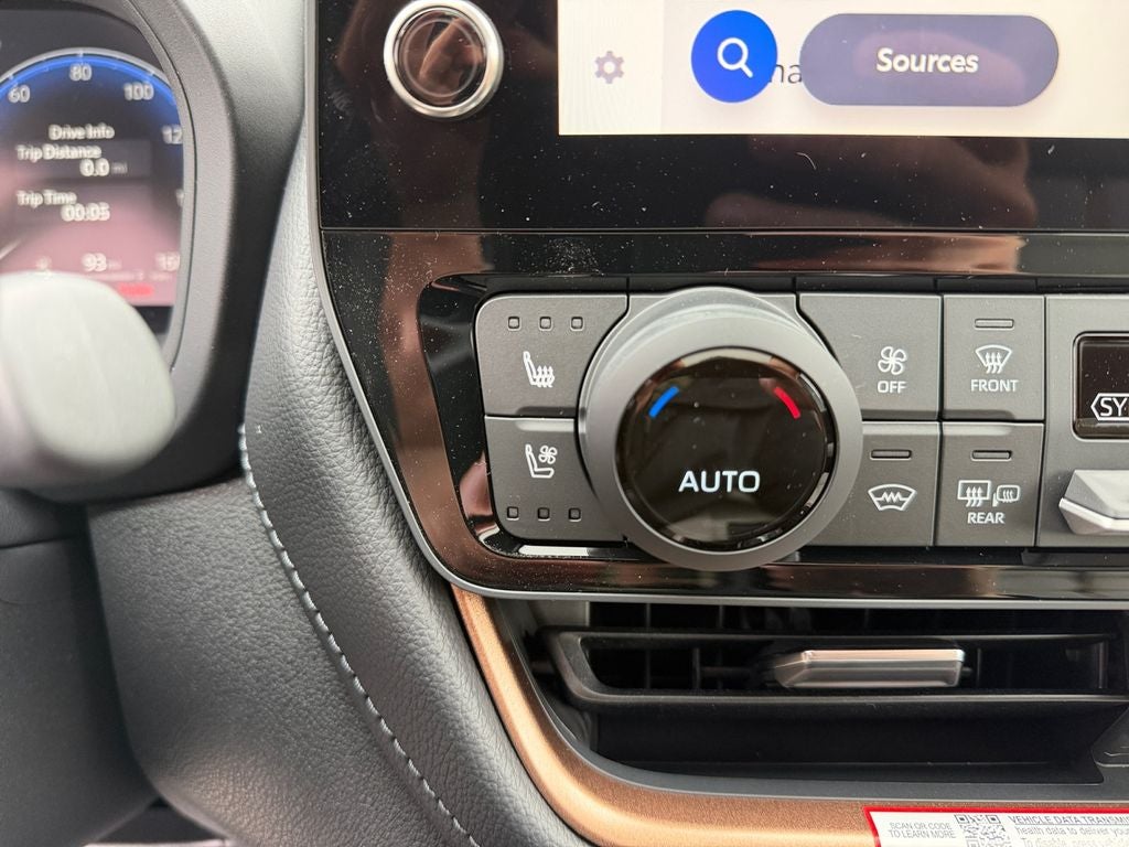 2026 Toyota Grand Highlander Hybrid MAX Platinum