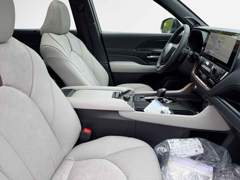 2026 Toyota Grand Highlander Hybrid MAX Platinum