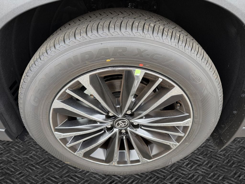 2026 Toyota Grand Highlander Hybrid MAX Platinum