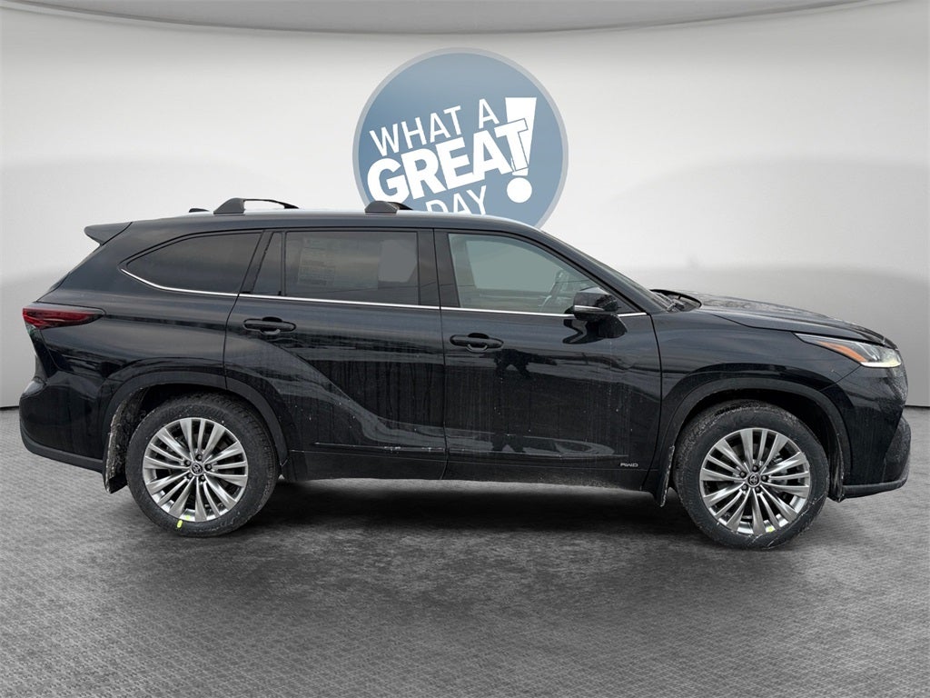 2026 Toyota Highlander Hybrid Platinum