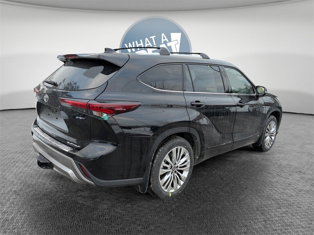 2026 Toyota Highlander Hybrid Platinum