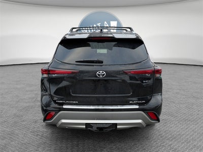 2026 Toyota Highlander Hybrid Platinum