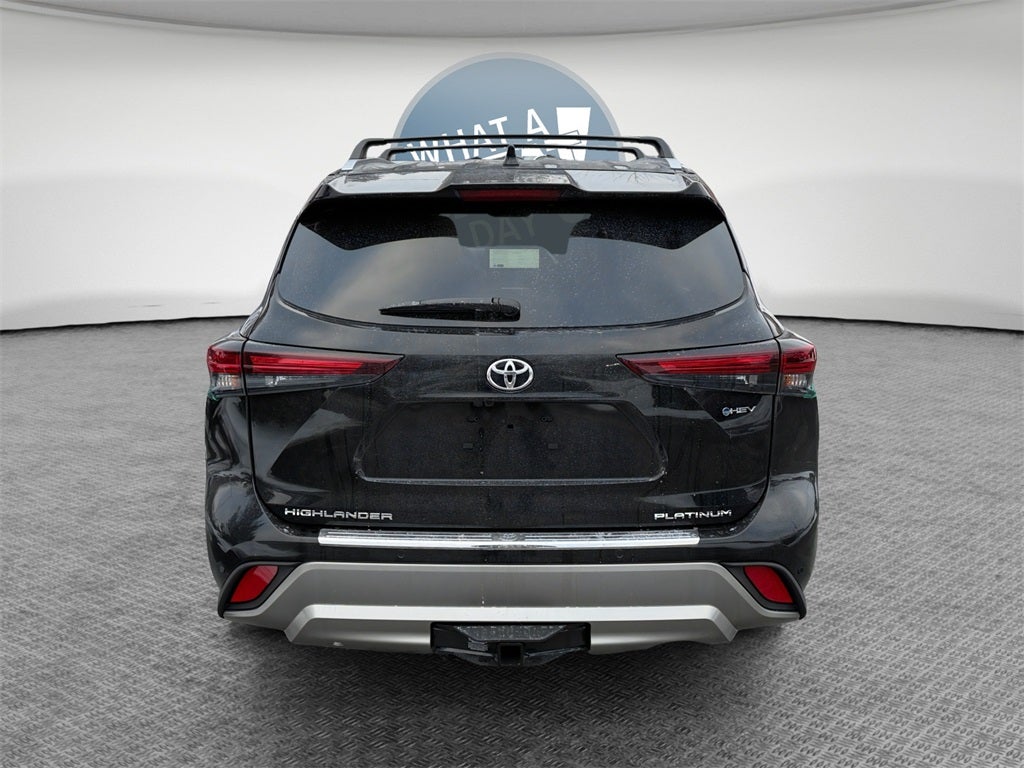 2026 Toyota Highlander Hybrid Platinum