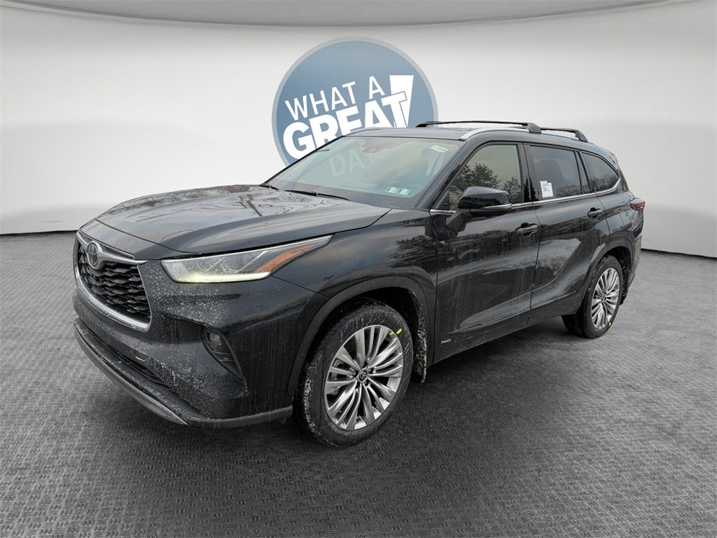 2026 Toyota Highlander Hybrid Platinum