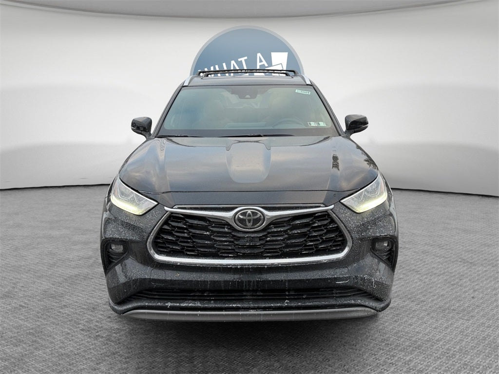 2026 Toyota Highlander Hybrid Platinum