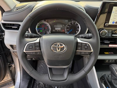 2026 Toyota Highlander Hybrid XLE