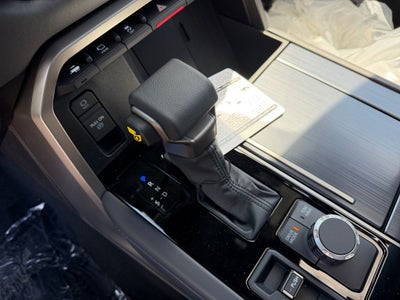 2026 Toyota Tundra i-FORCE MAX Tundra Platinum