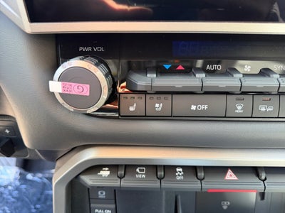 2026 Toyota Tundra i-FORCE MAX Tundra Platinum