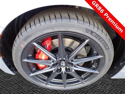 2025 Toyota GR86 Premium MT