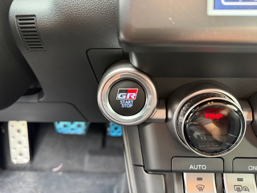 2026 Toyota GR86 Premium AT