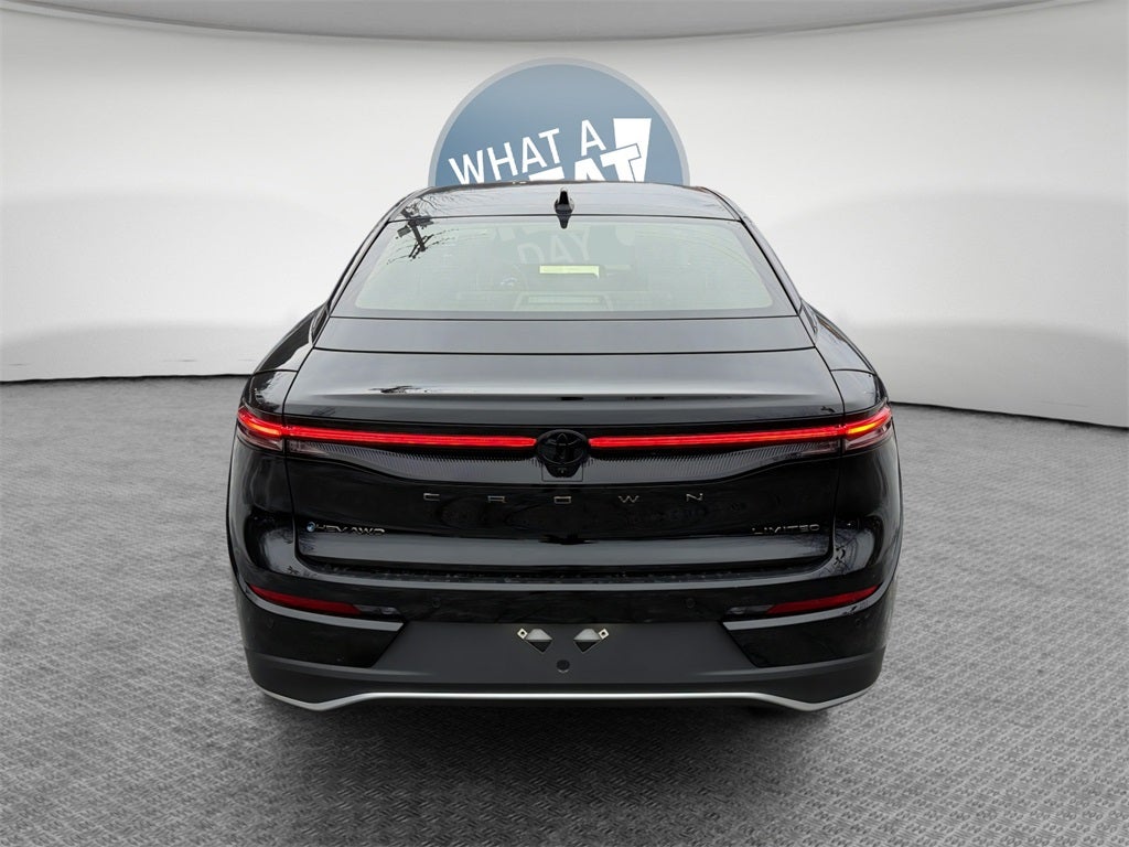 2026 Toyota Toyota Crown Nightshade