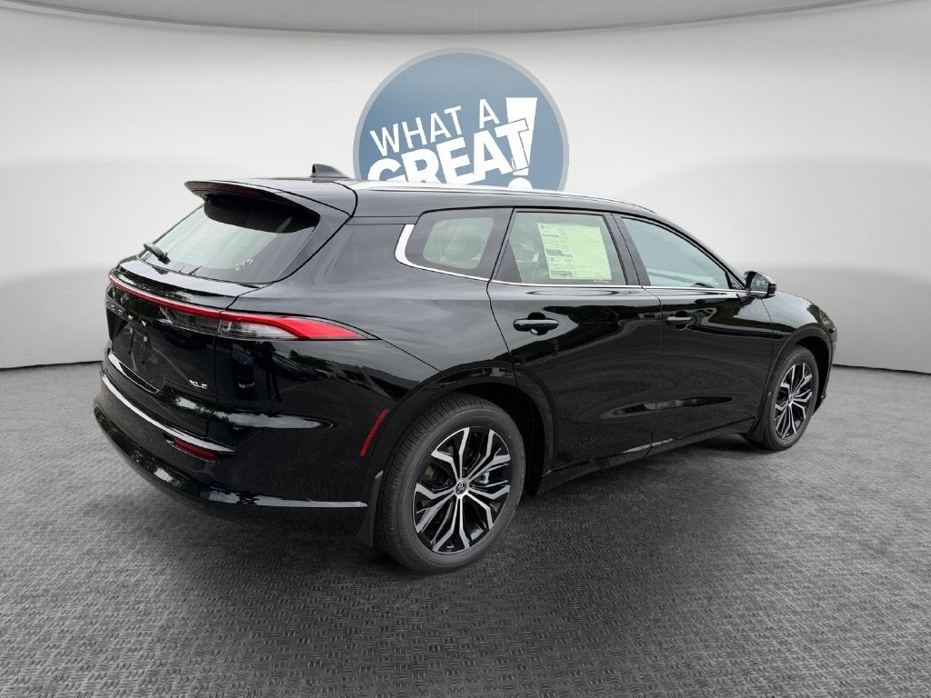 2026 Toyota Toyota Crown Signia XLE