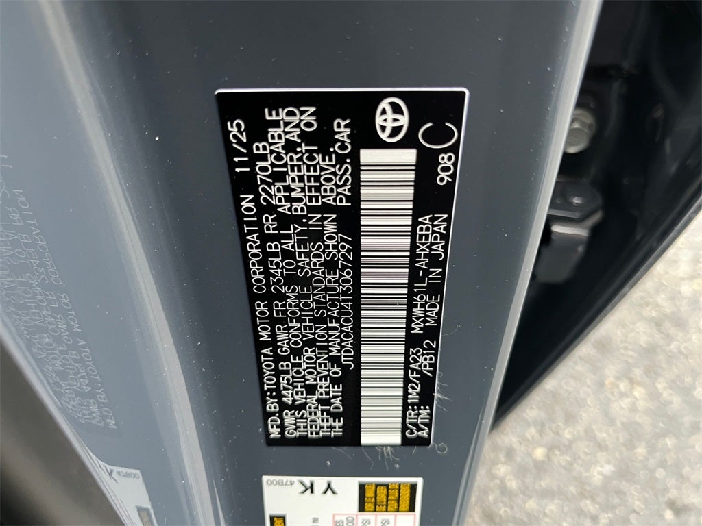 2026 Toyota Prius Plug-in Hybrid SE