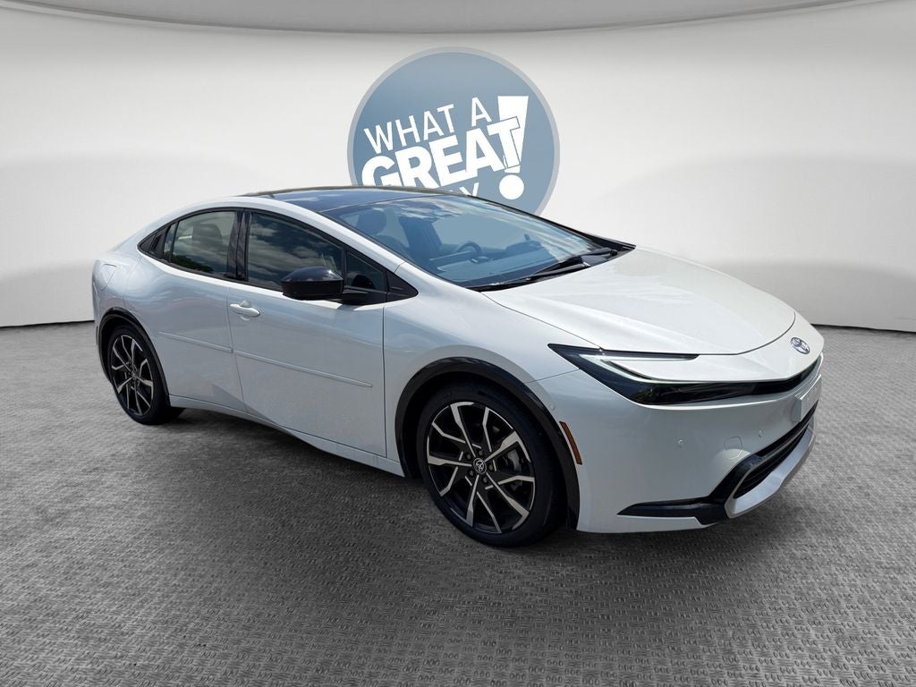 2026 Toyota Prius's photo