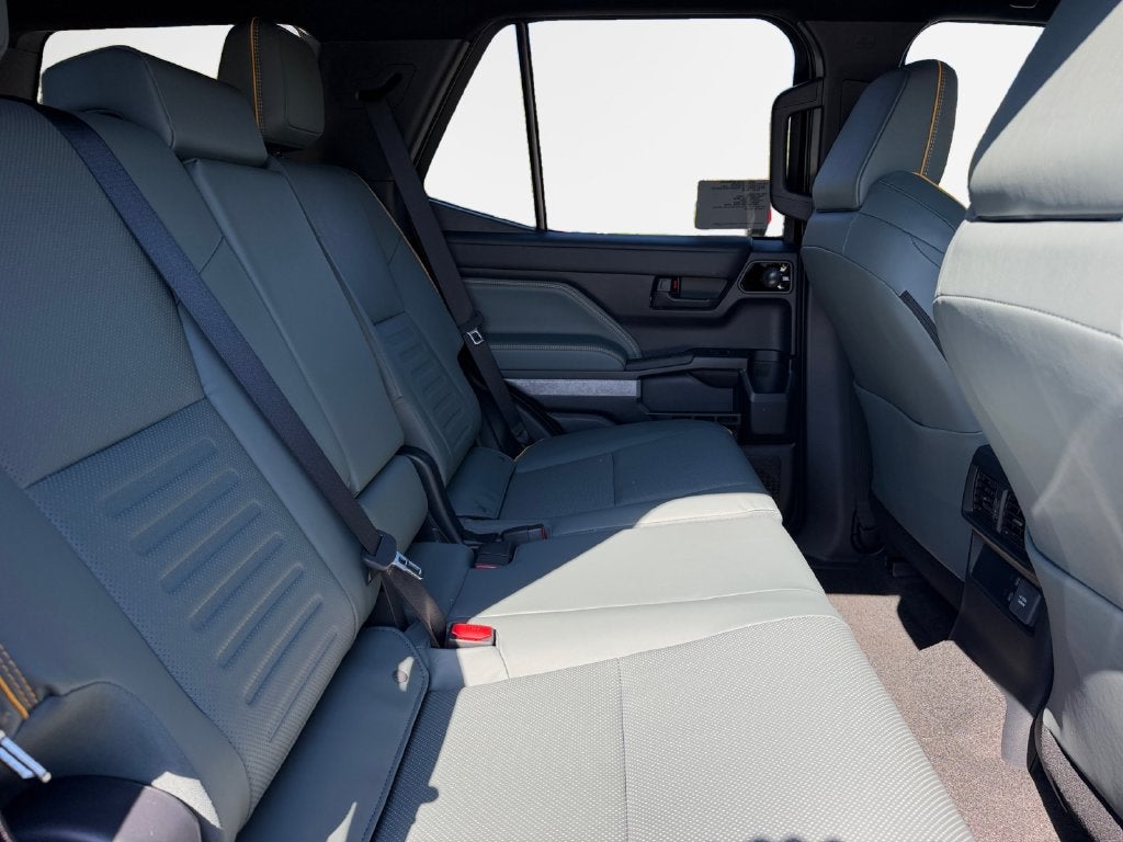 2026 Toyota 4Runner i-FORCE MAX 4Runner Trailhunter