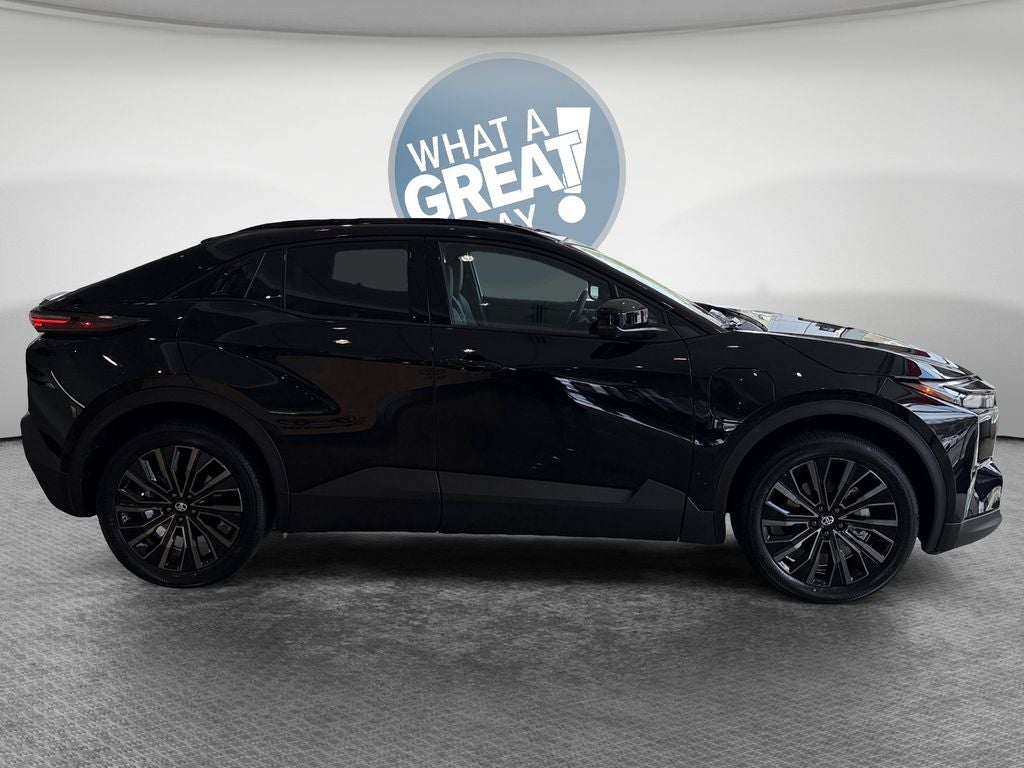 2026 Toyota C-HR XSE